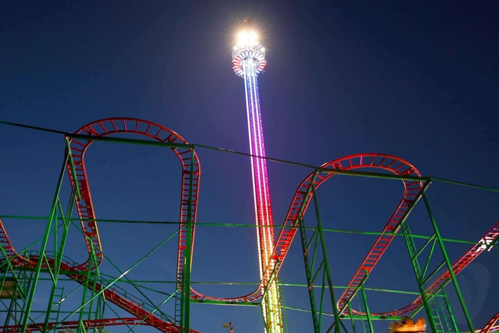 Eifelpark Leuchten vom 10. September bis 3. Oktober 2021 täglich von 19 bis 22 Uhr (montags/dienstags geschlossen)