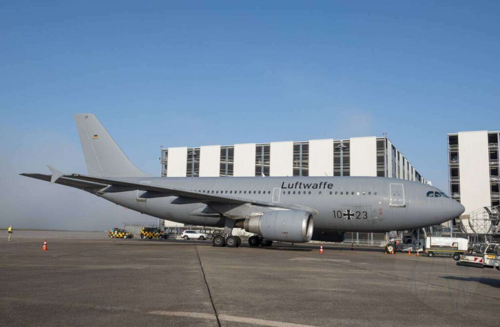 Serengeti-Park Hodenhagen übernimmt Airbus A310 10+23 von der Bundeswehr