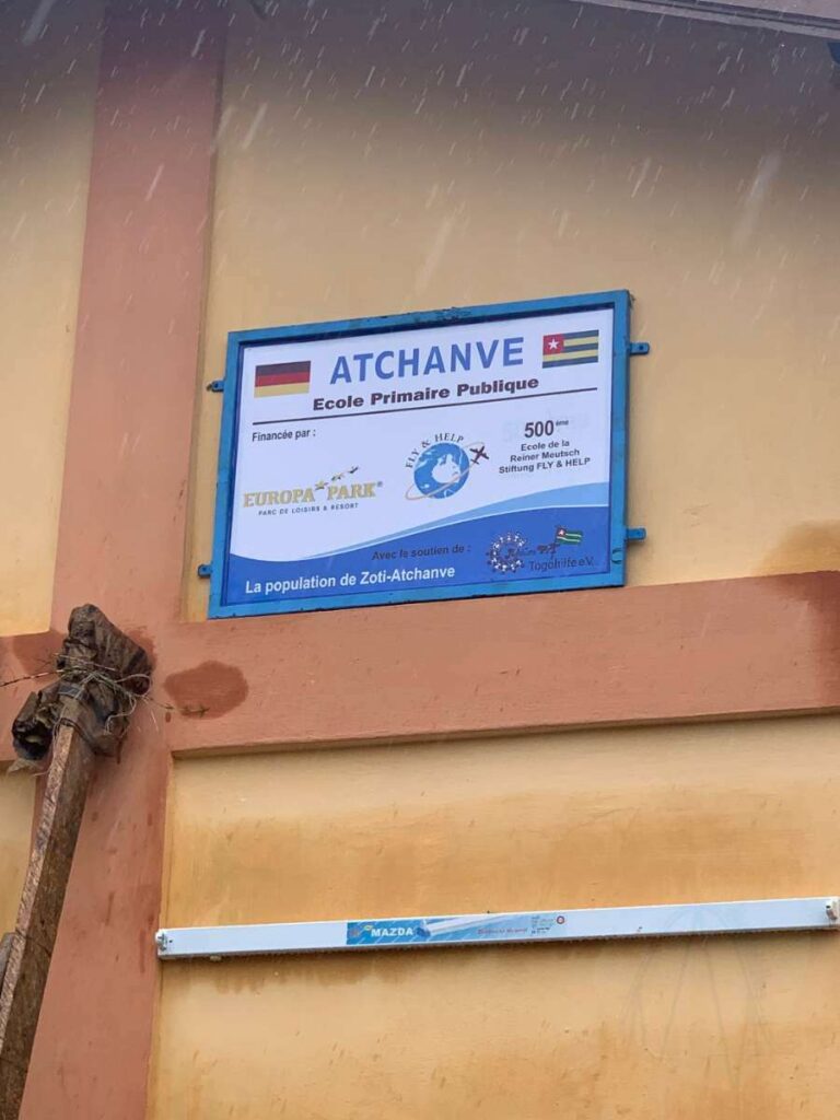 Europa-Park Schule in Togo eröffnet