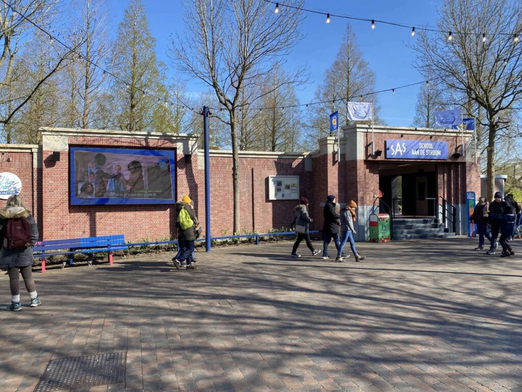 Plopsaland de Panne Neuheiten 2022 - #LikeMe Coaster & Tik Tak