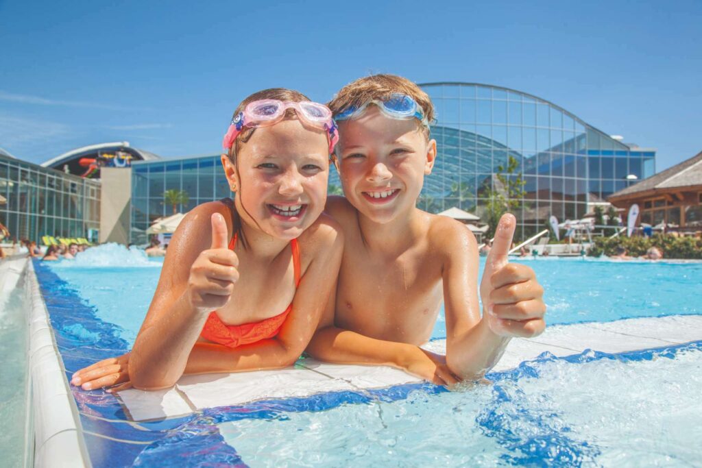 Der perfekte Urlaubsparadies für Groß und Klein: Therme Erding landet zweimal auf Platz Eins