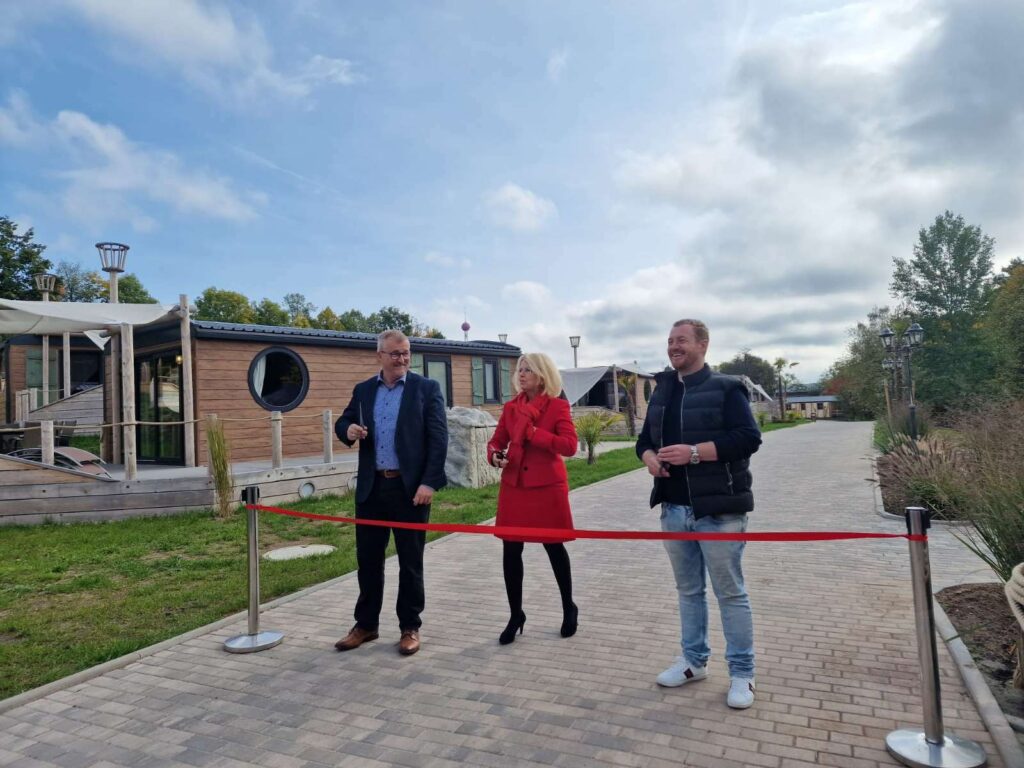 Geiselwind: Feierliche Eröffnung des "Übernachtungs & Erlebnis Seaside Resort"