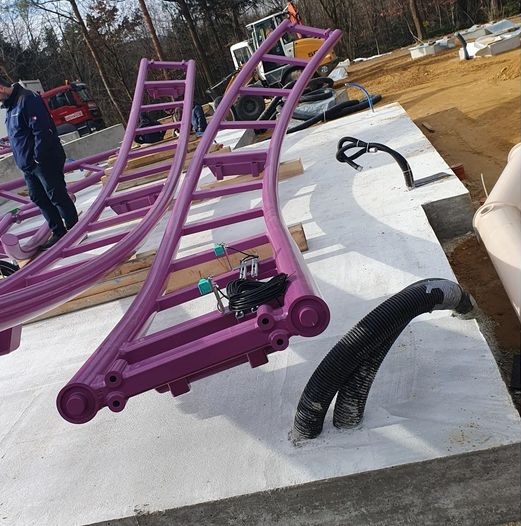 Erste Schienen der neuen Familien Achterbahn im Bayern Park angekommen