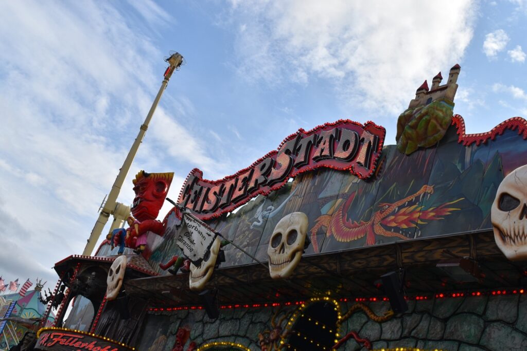 Größte Kirmes am Rhein in Düsseldorf - ein Tagesbericht