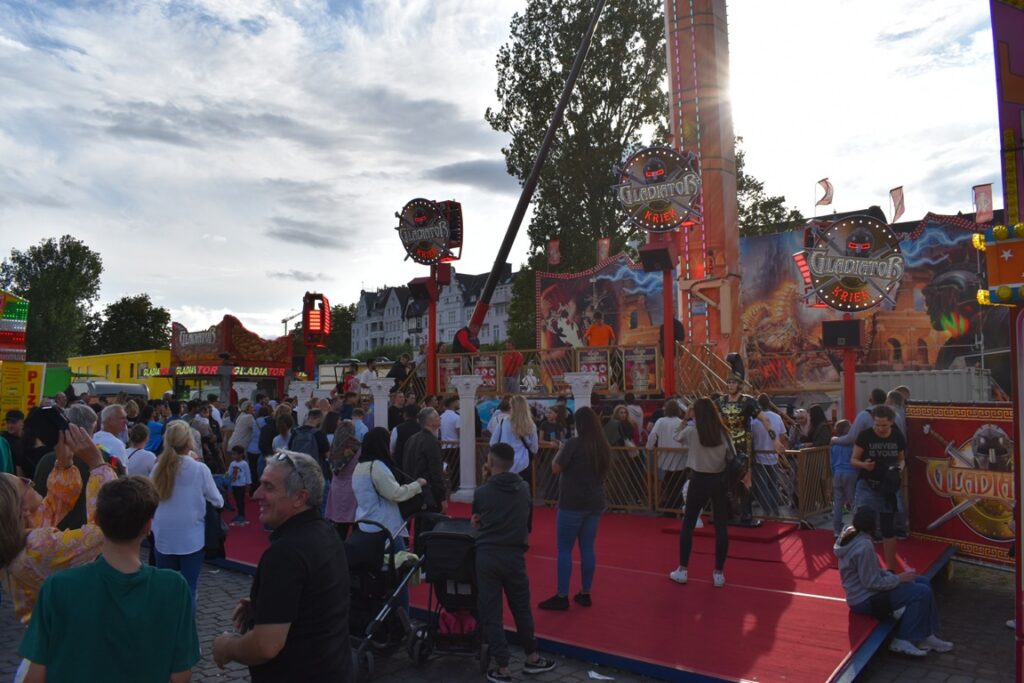 Größte Kirmes am Rhein in Düsseldorf - ein Tagesbericht