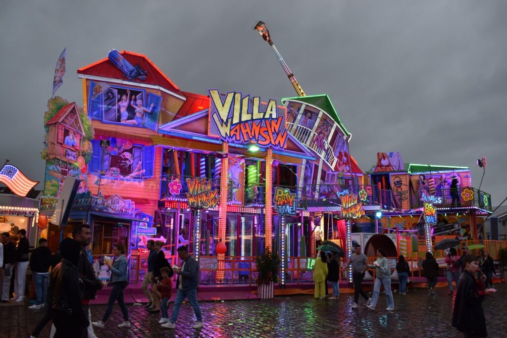 Größte Kirmes am Rhein in Düsseldorf - ein Tagesbericht