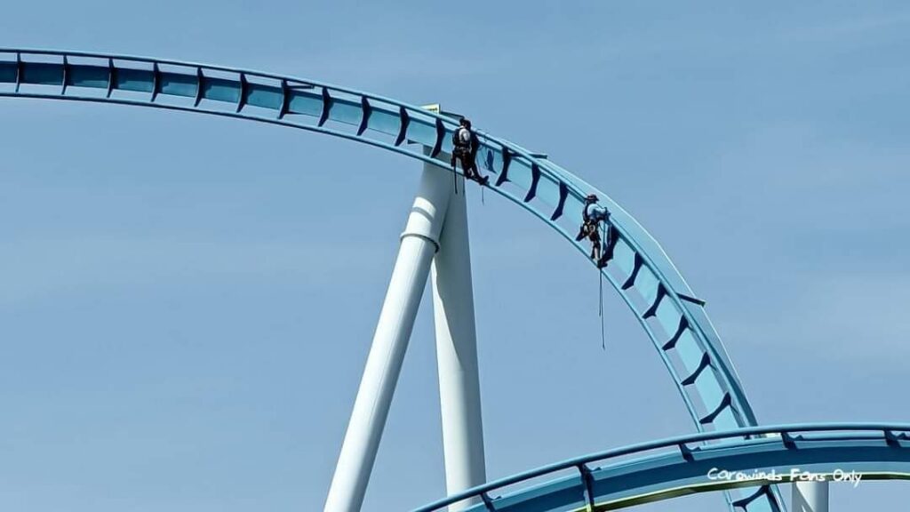 Inspektion bei Fury 325 in Carowinds