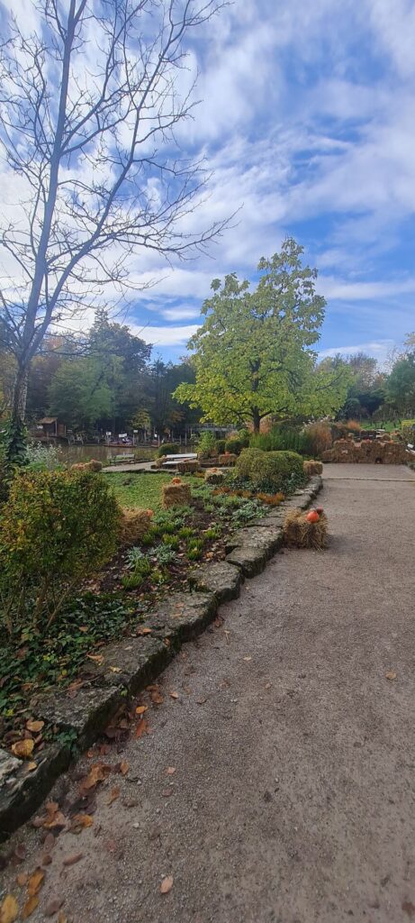 Zu Gast bei Schloss Thurn an Halloween ein schöner Familien Park & ein überragendes Halloween Event