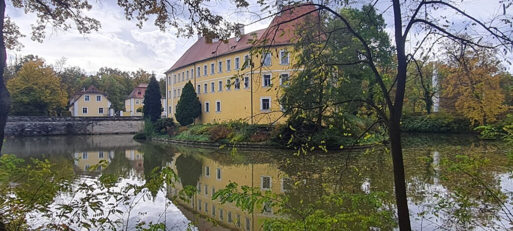 Zu Gast bei Schloss Thurn an Halloween ein schöner Familien Park & ein überragendes Halloween Event