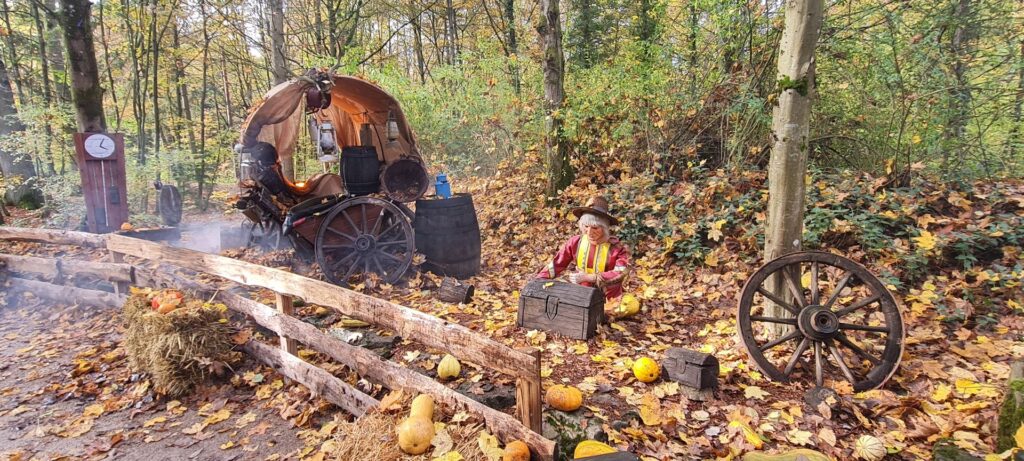 Zu Gast bei Schloss Thurn an Halloween ein schöner Familien Park & ein überragendes Halloween Event