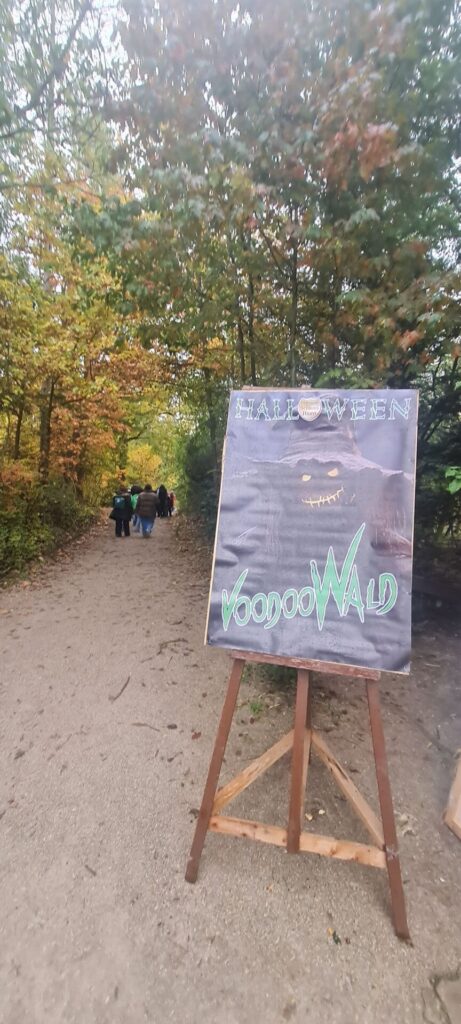 Zu Gast bei Schloss Thurn an Halloween ein schöner Familien Park & ein überragendes Halloween Event