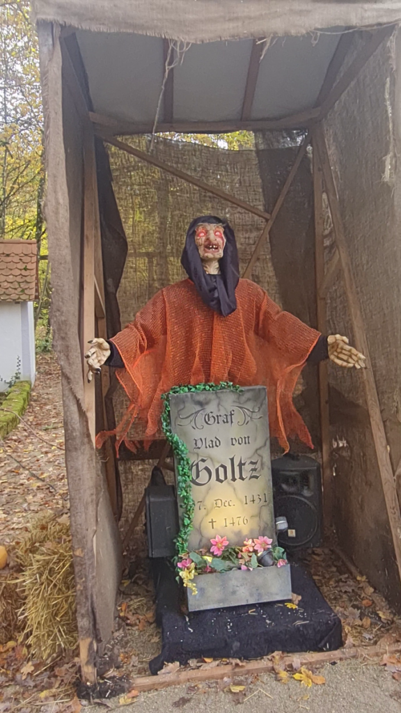 Zu Gast bei Schloss Thurn an Halloween ein schöner Familien Park & ein überragendes Halloween Event