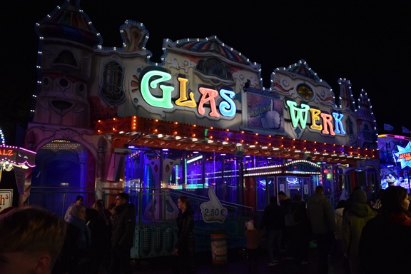 Ab auf die Trabrennbahn - Martinikirmes Dinslaken 2023