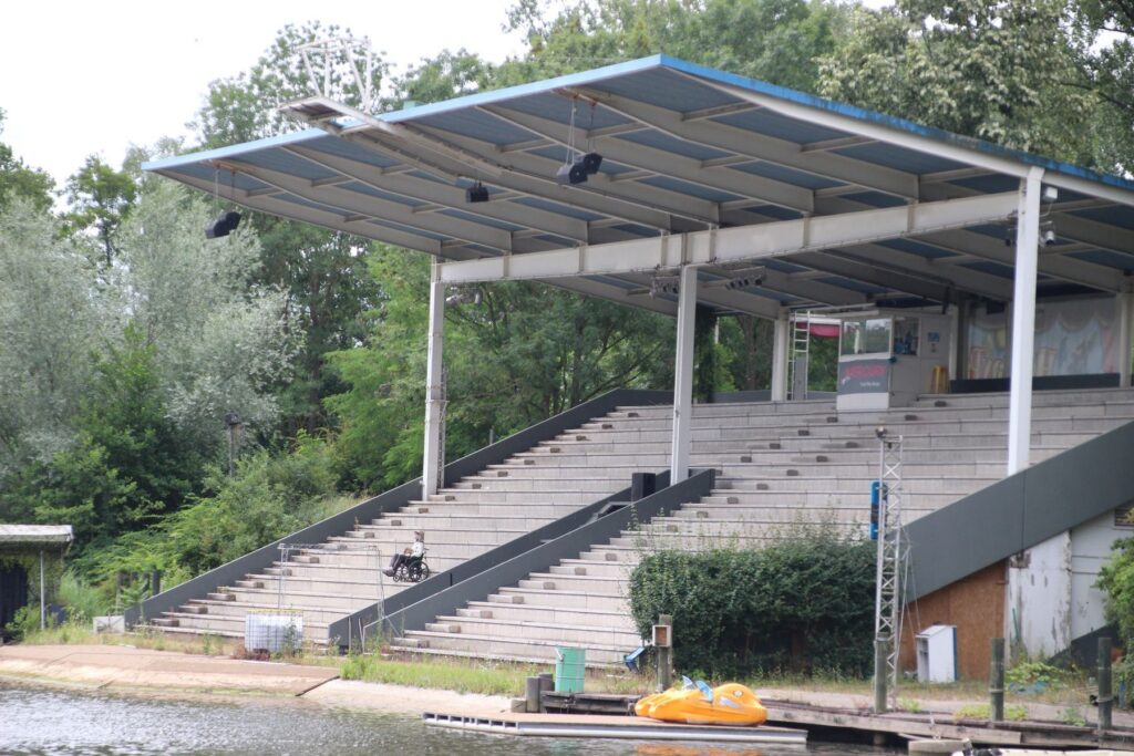 Holiday Park: Baustelle am See