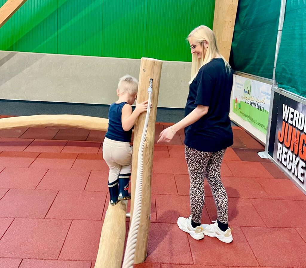 Kids Dinoworld: Neuer Niedrigseilgarten eröffnet