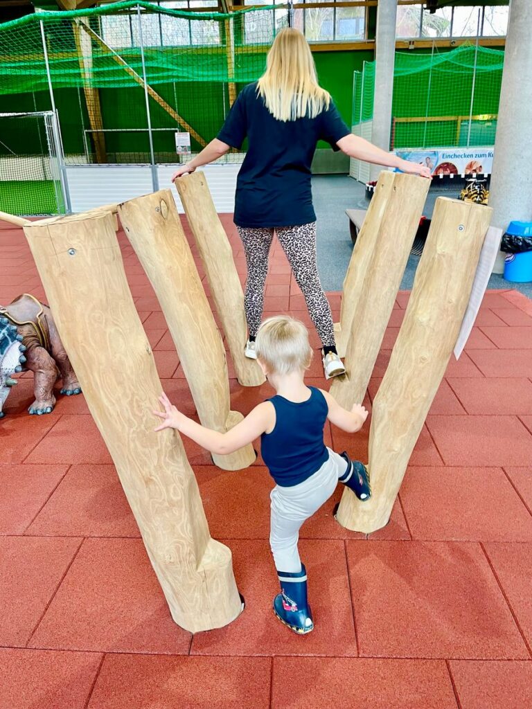 Kids Dinoworld: Neuer Niedrigseilgarten eröffnet