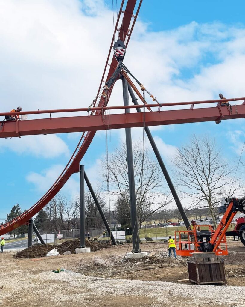 Dorney Park: Schienenschluss bei Iron Menace