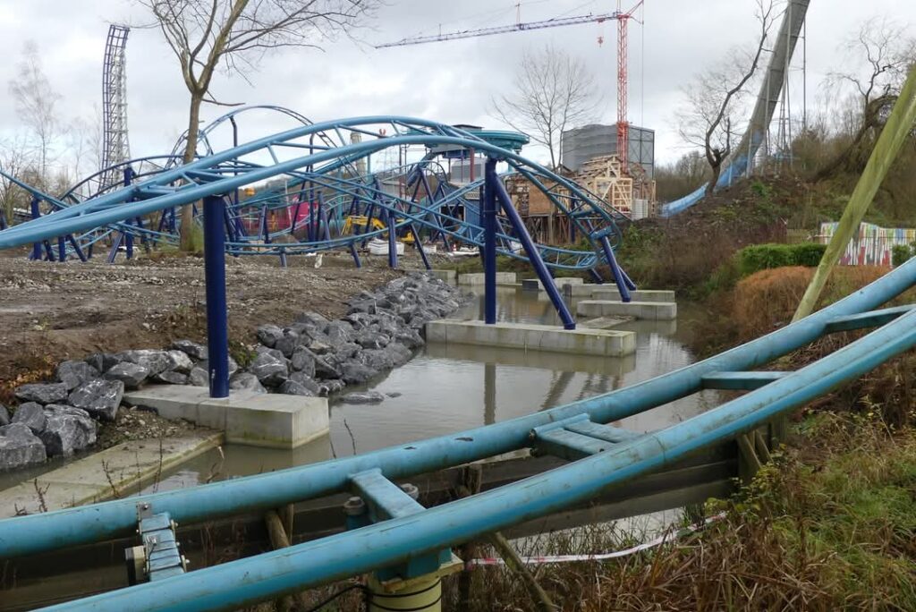 Walibi Belgien: Dock World