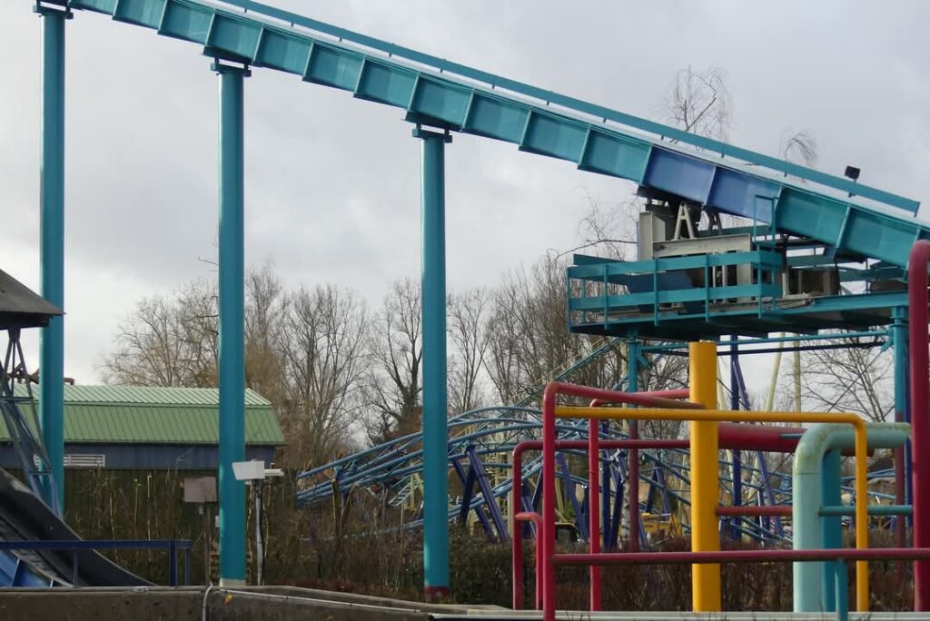 Walibi Belgien: Dock World
