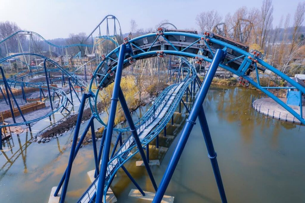 Walibi Belgien: Dock World