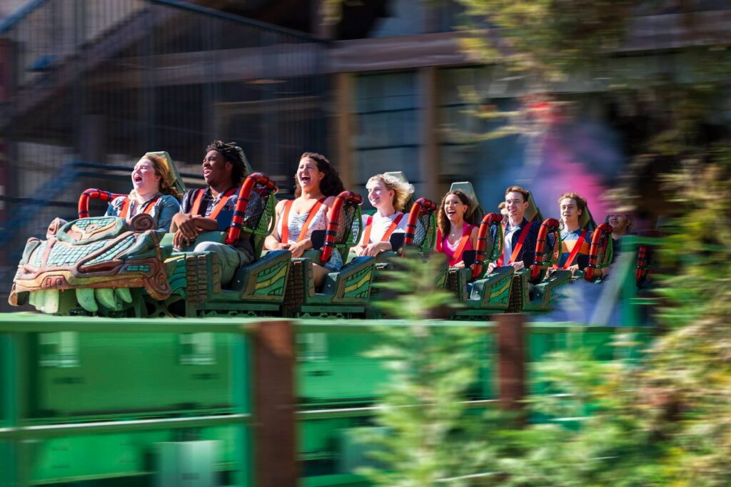 Knott's Berry Farm: MonteZOOMa: The Forbidden Fortress