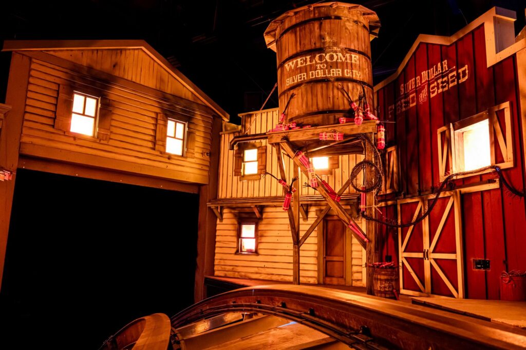 Silver Dollar City: Fire In The Hole