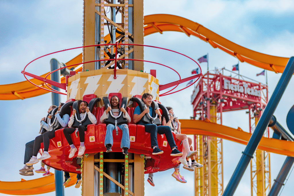 Six Flags Fiesta Texas: DC Universe