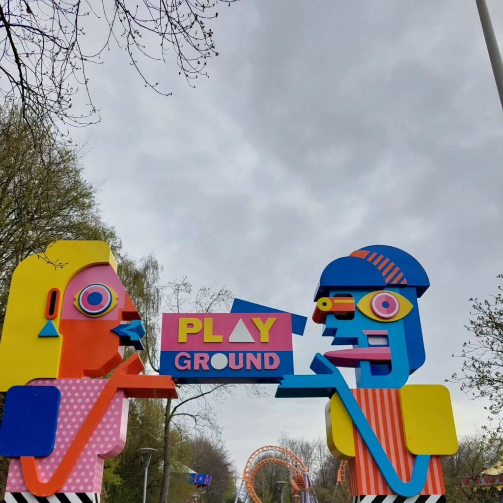 Walibi Holland: Themenbereich Play Ground