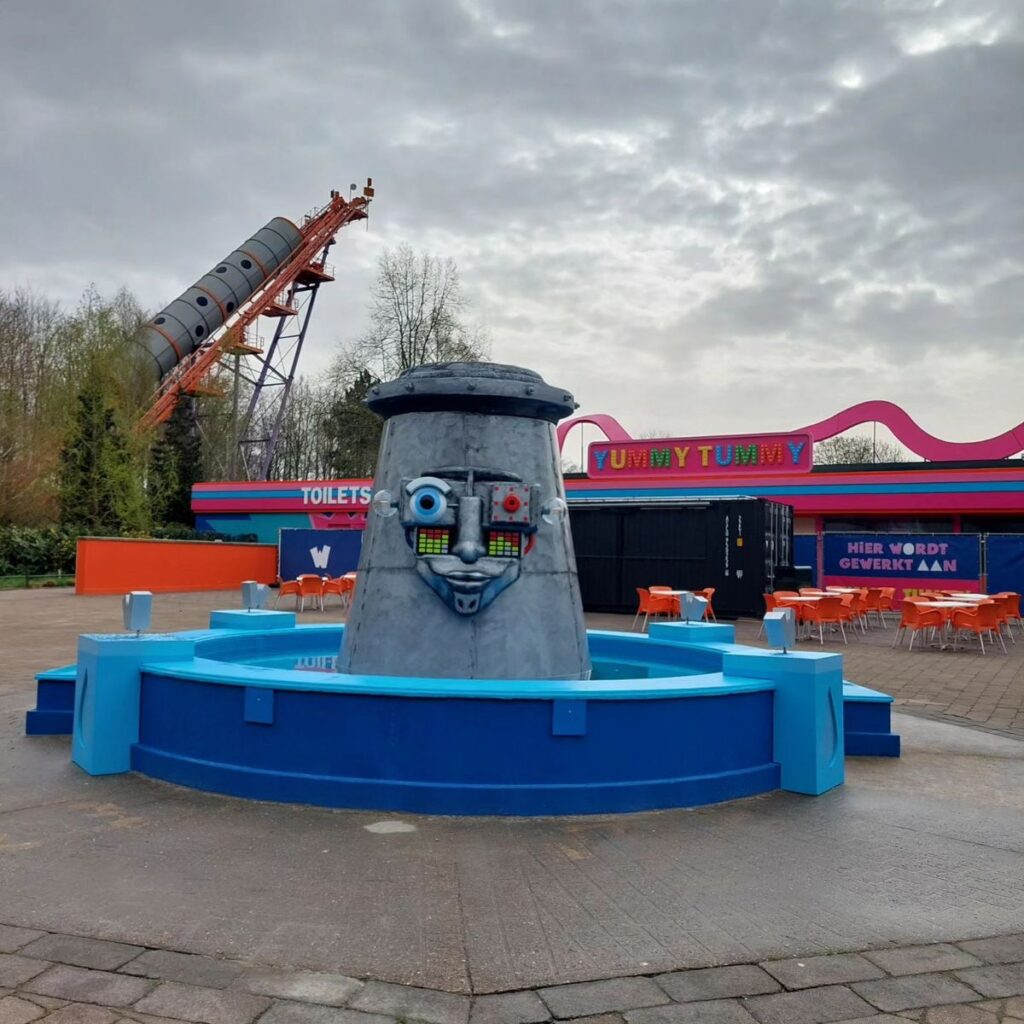 Walibi Holland: Themenbereich Play Ground