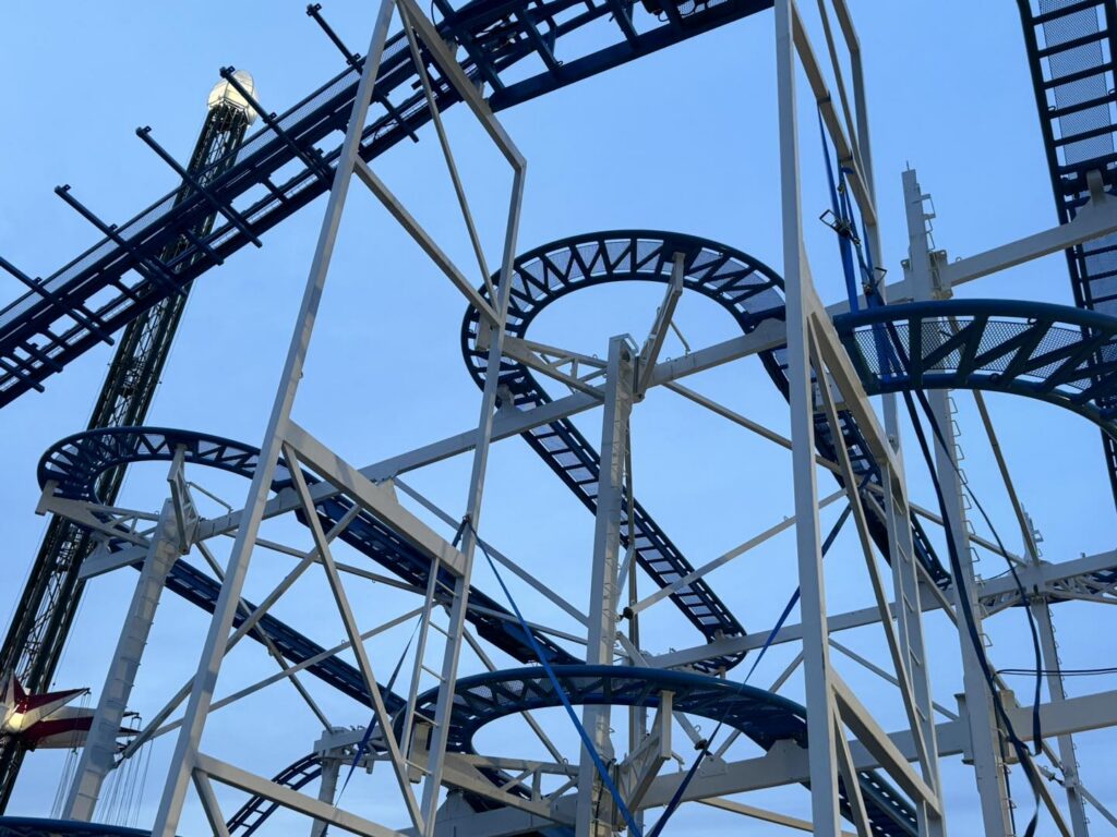 Fantasy Island: Spinning Coaster