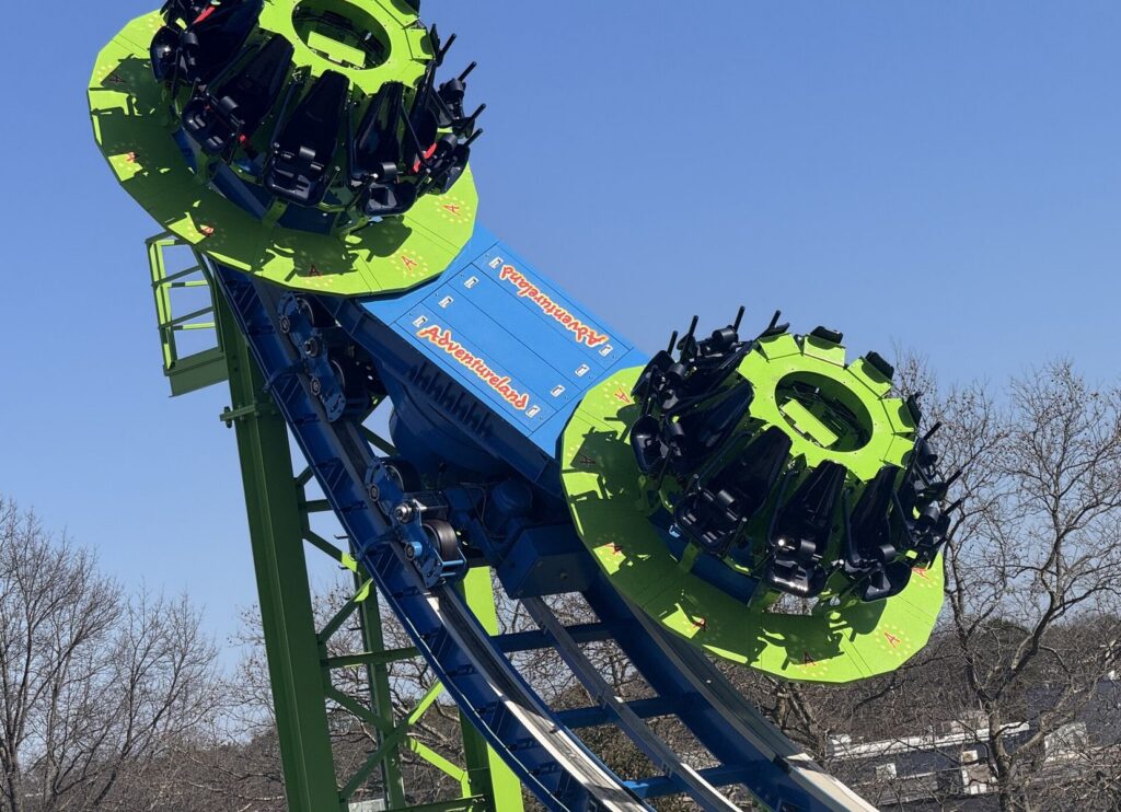 Adventureland Long Island: Wave Twister