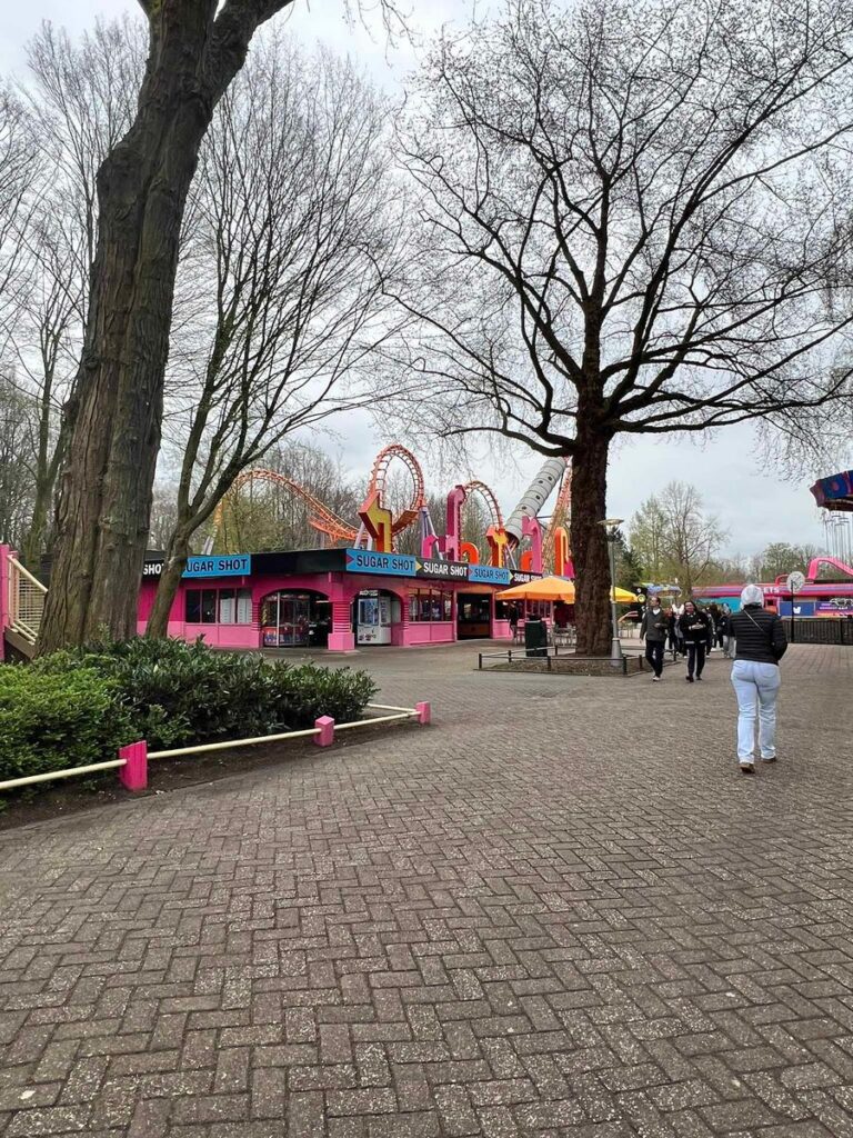 Walibi Holland: Themenbereich Play Ground