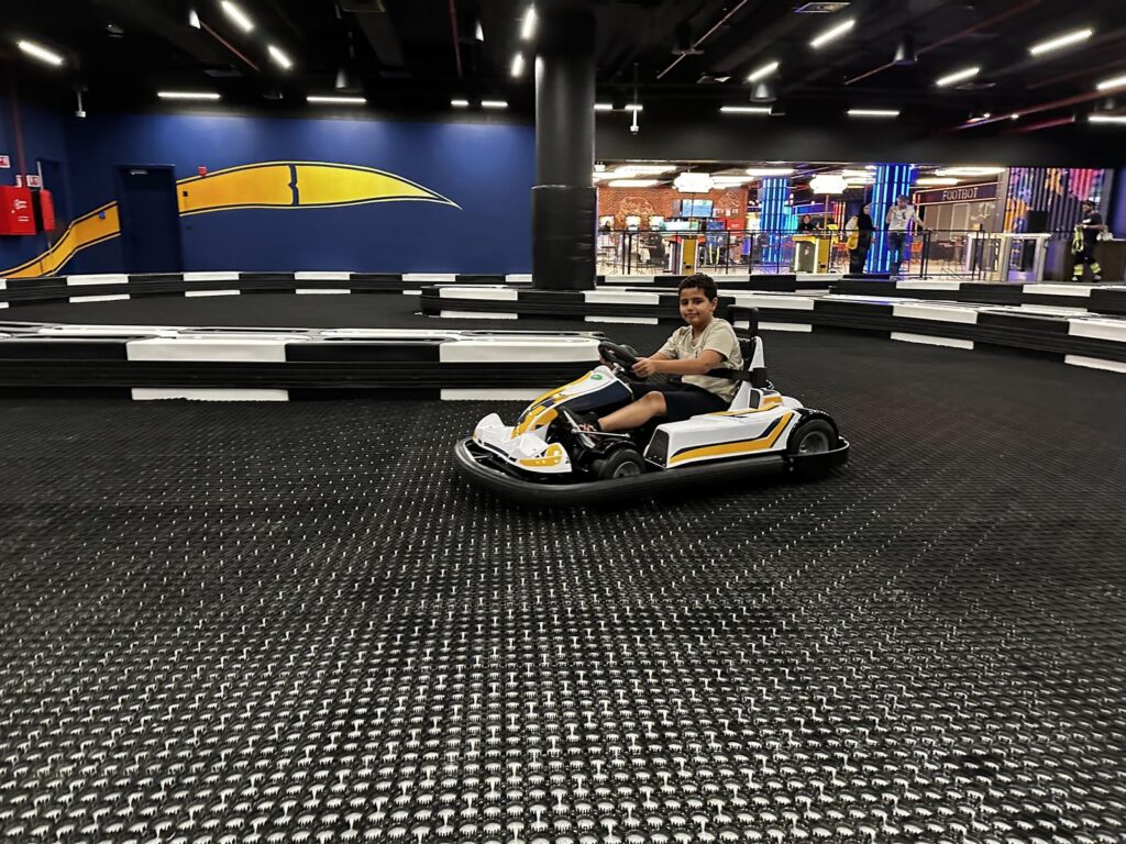 Red Sea Mall: S-Kid-Track
