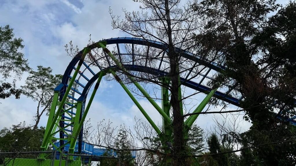 Adventureland Long Island: Wave Twister