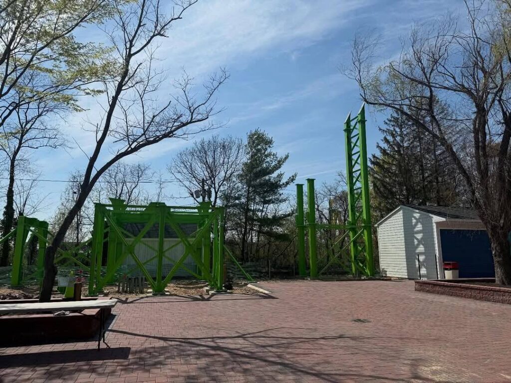 Adventureland Long Island: Wave Twister