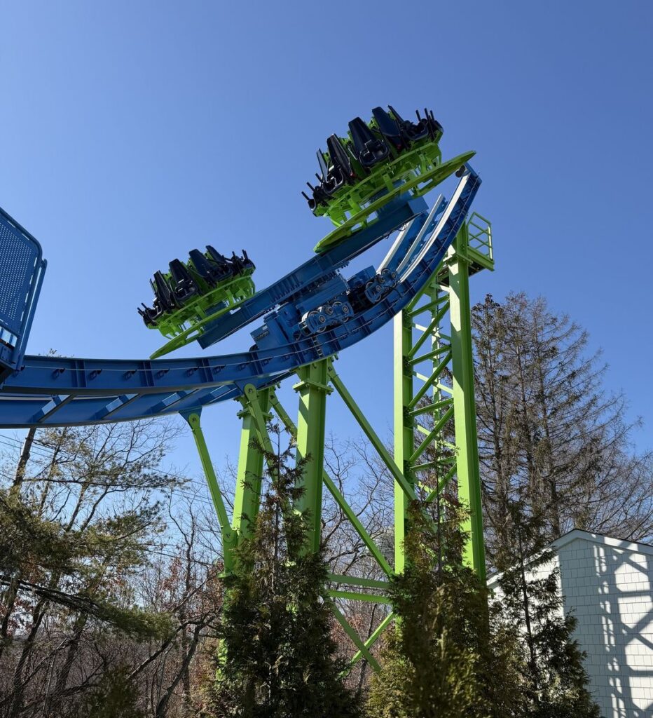 Adventureland Long Island: Wave Twister