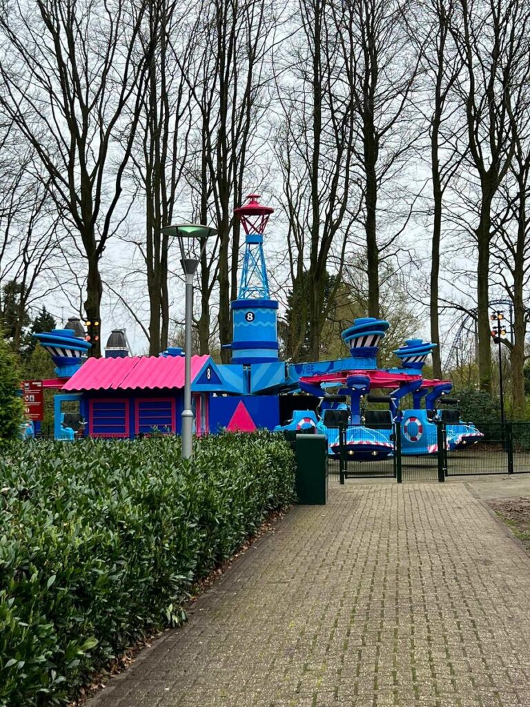 Walibi Holland: Themenbereich Play Ground
