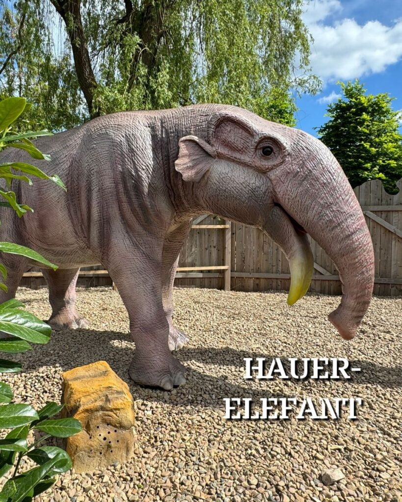 Serengeti-Park: Extinct-Safari