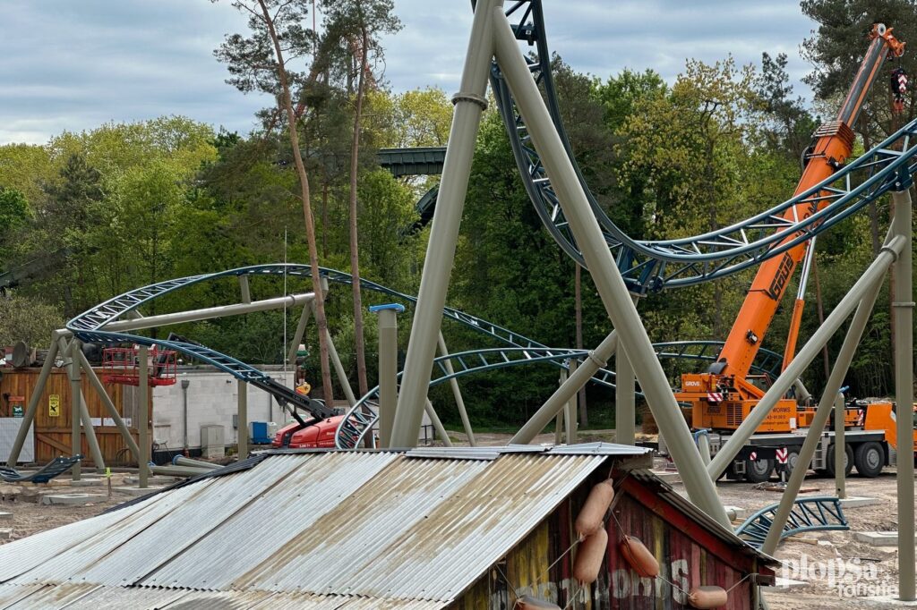 Plopsaland Deutschland: 100% Wolf Familienachterbahn
