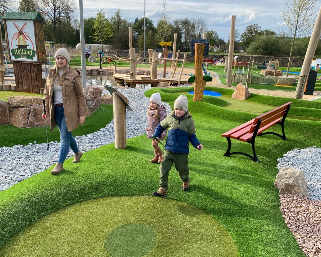 Holland Park: Neue Abenteuer-Minigolfanlage