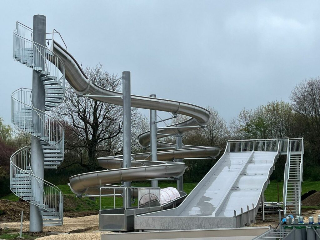 Freibad Göppingen: Sanierung mit neuen Rutschen