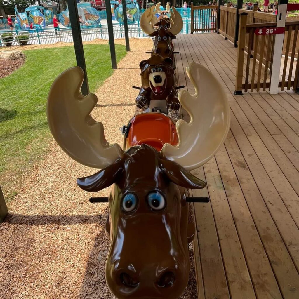 Santa's Village - Muskoka's Theme Park: Moose on the Loose
