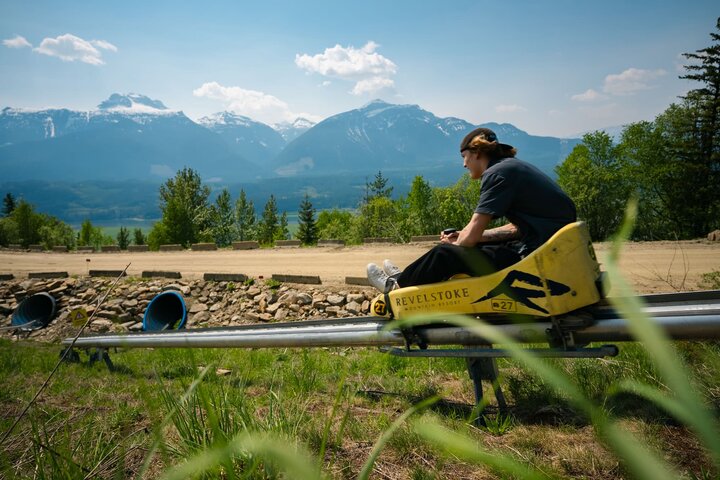 Revelstoke Mountain Resort: Pipe Mountain Coaster
