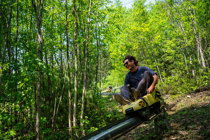 Revelstoke Mountain Resort: Pipe Mountain Coaster