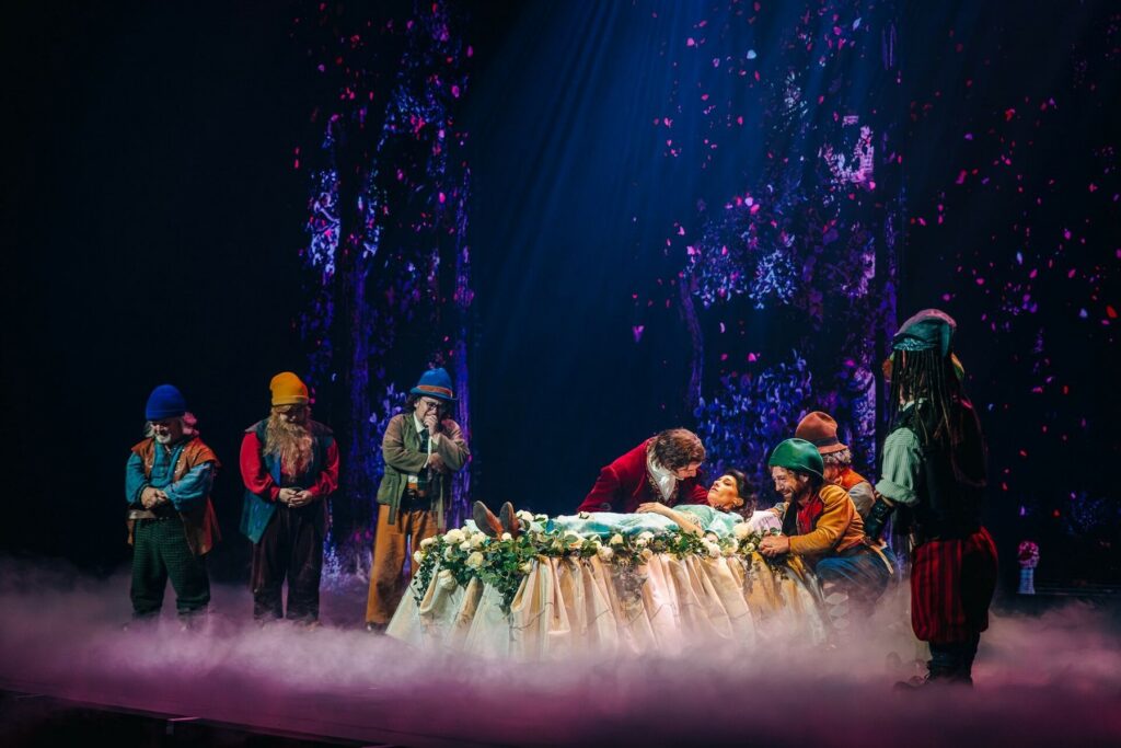 Plopsaland De Panne: Schneewitchen (Neues Musical)