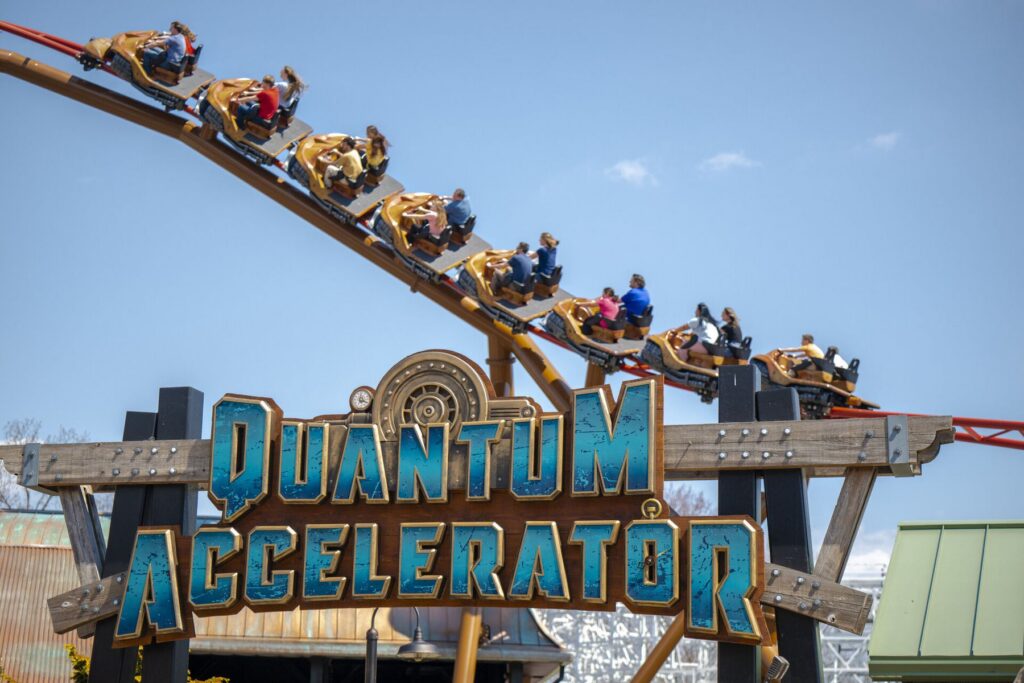 Six Flags New England: Quantum Accelerator