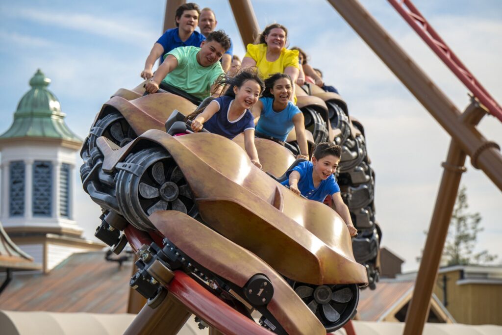 Six Flags New England: Quantum Accelerator
