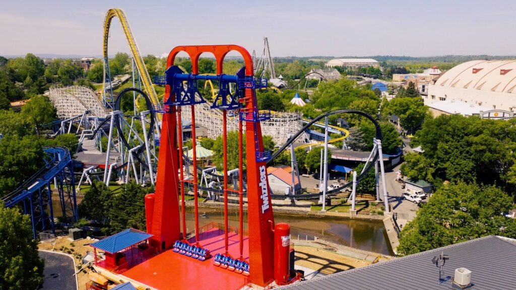 Hersheypark: Twizzlers Twisted Gravity