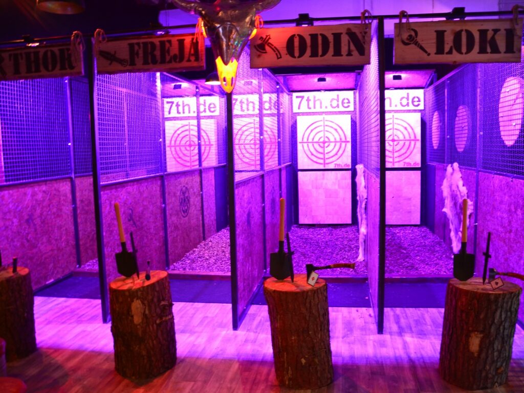 7th Space: Axtwerfen