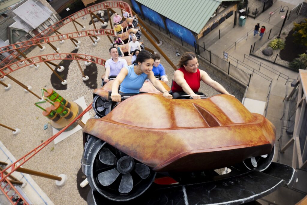 Six Flags New England: Quantum Accelerator